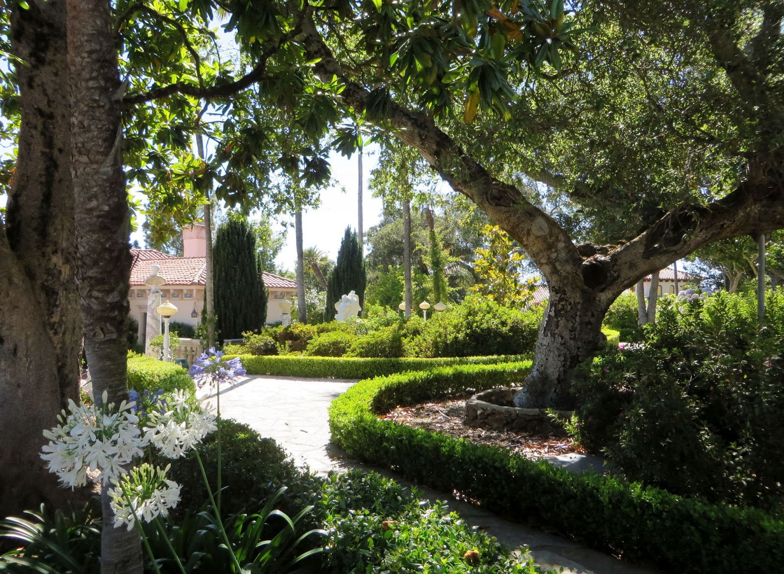 Mostly a Tourist Hearst Castle