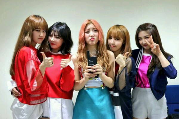Korea Observer: 4Minute wins first comeback trophy