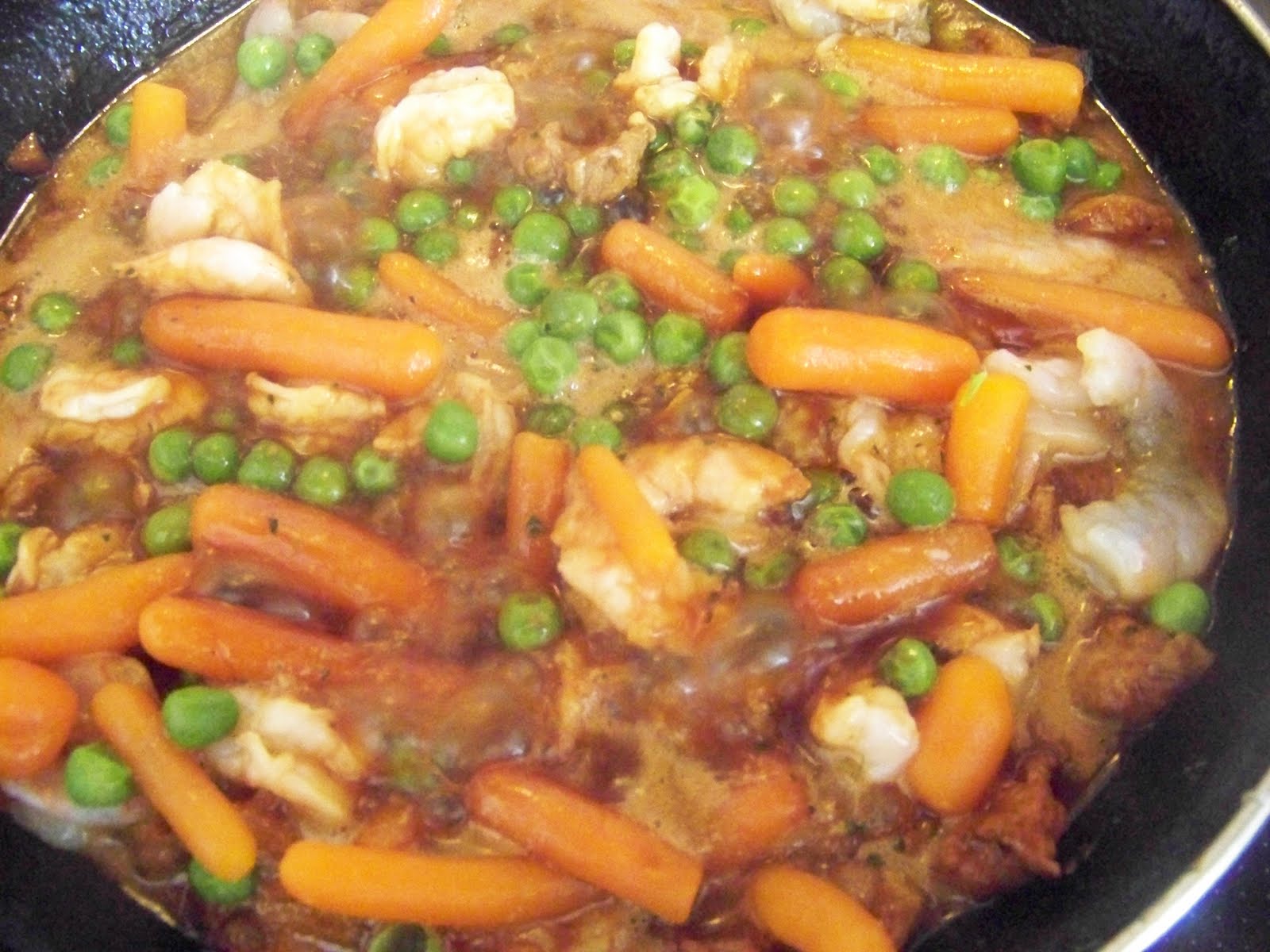 Aroma latino: Arroz relleno ( de todo )