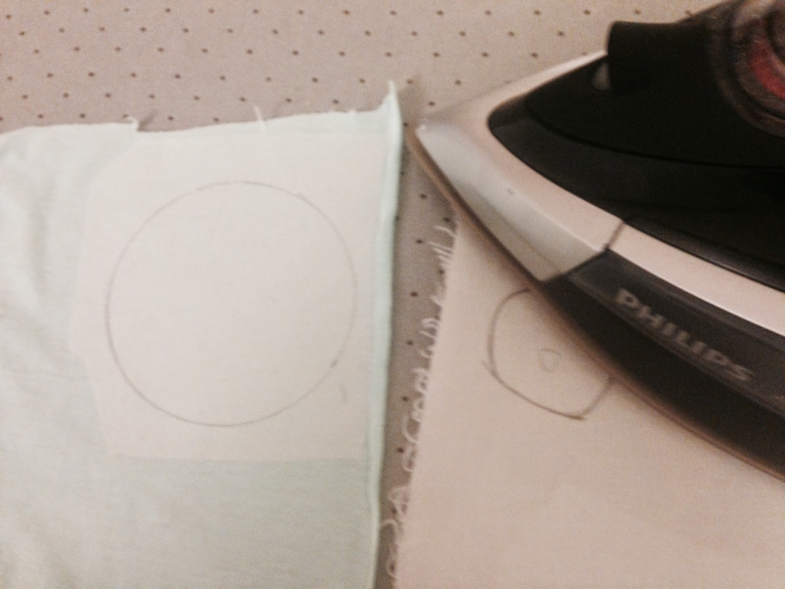 Bundles and Buttons How to use Bondaweb Photo tutorial