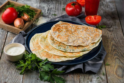 КУТАБЫ С КАРТОФЕЛЕМ И СЫРОМ КУТАБЫ С КАРТОФЕЛЕМ