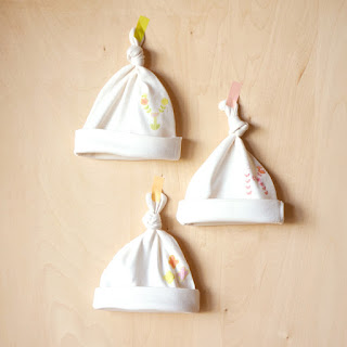 かわいい出産祝い,お名前入り,お名前プリント,オリジナル出産祝い,オーガニックコットン100%,かわいい,北欧,ベビー服,ベビーTシャツ