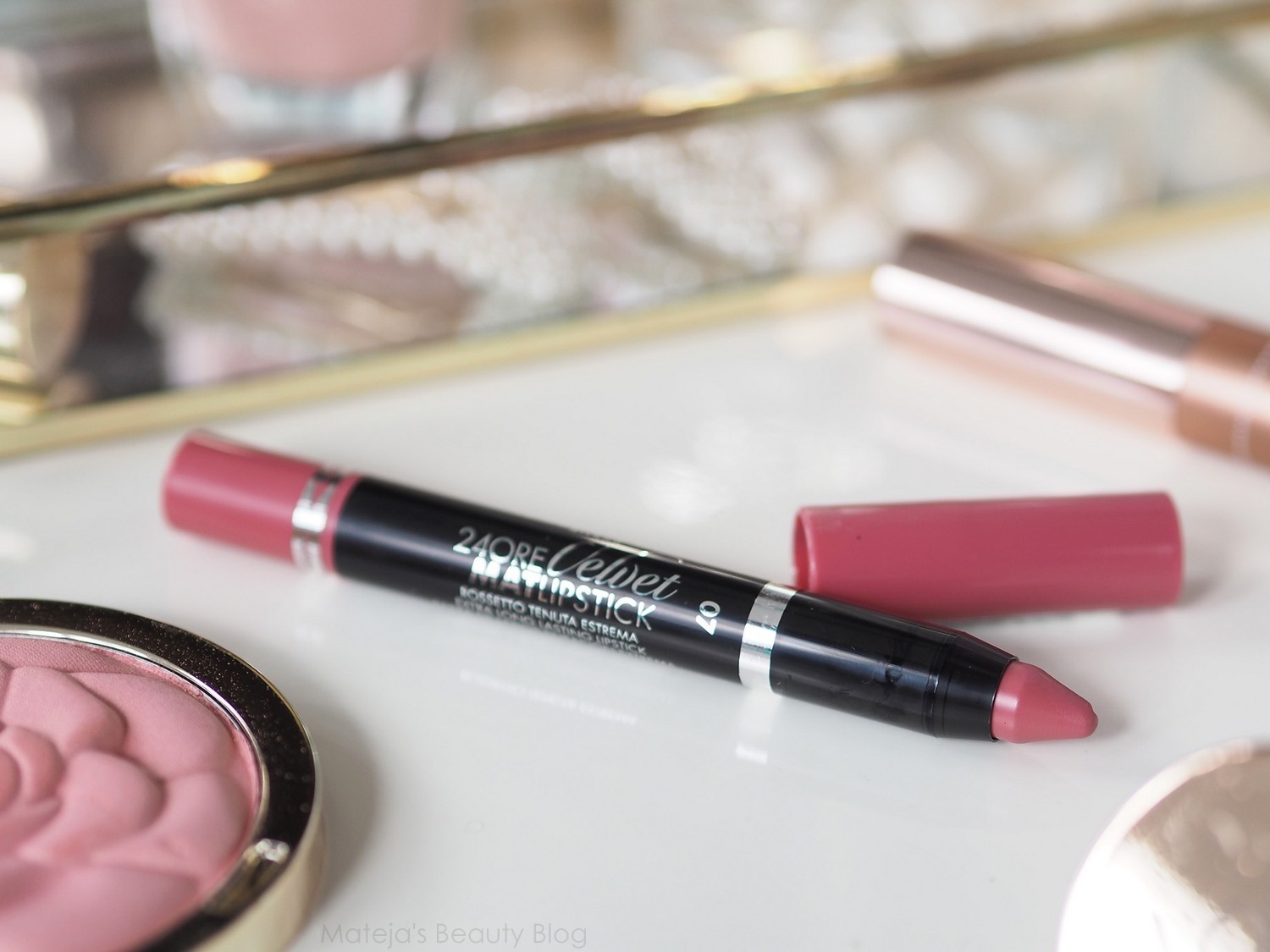 Deborah 24 Ore Velvet Mat Lipstick 07 Mateja's Beauty Blog