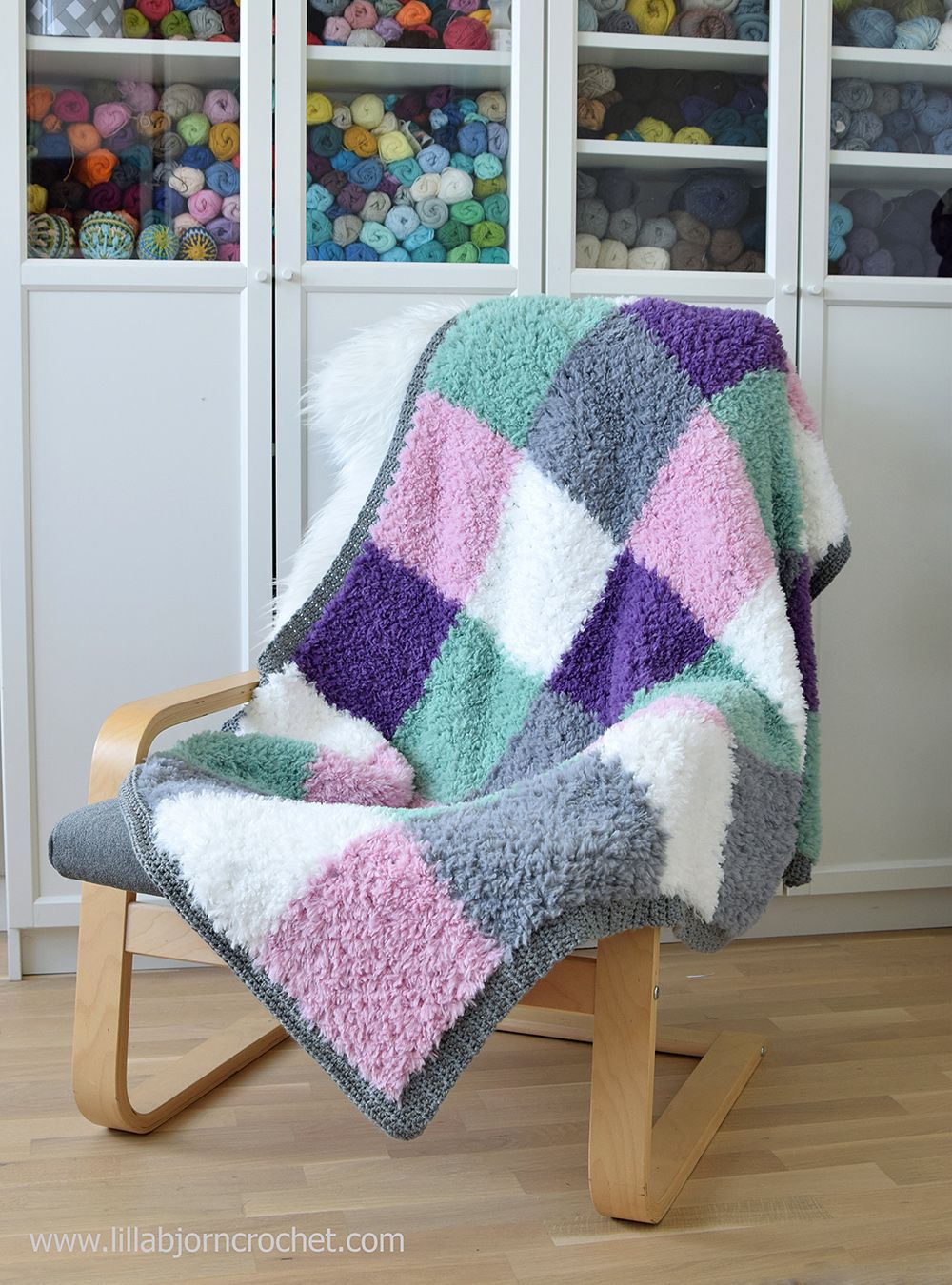 Furry Blanket reveal LillaBjörn's Crochet World