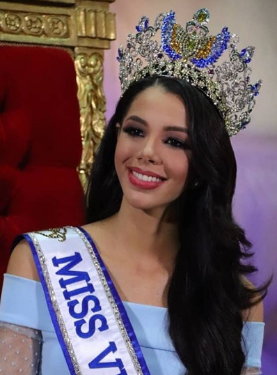 Miss_Venezuela_Ganadora_Thalia_Olvino.png