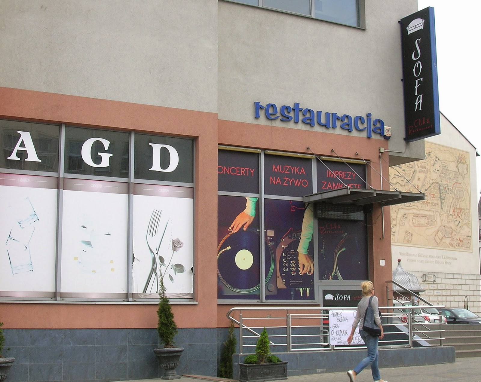 The traveler's drawer SOFA CLUB & RESTAURANT. Rzeszów (Polska / Poland)