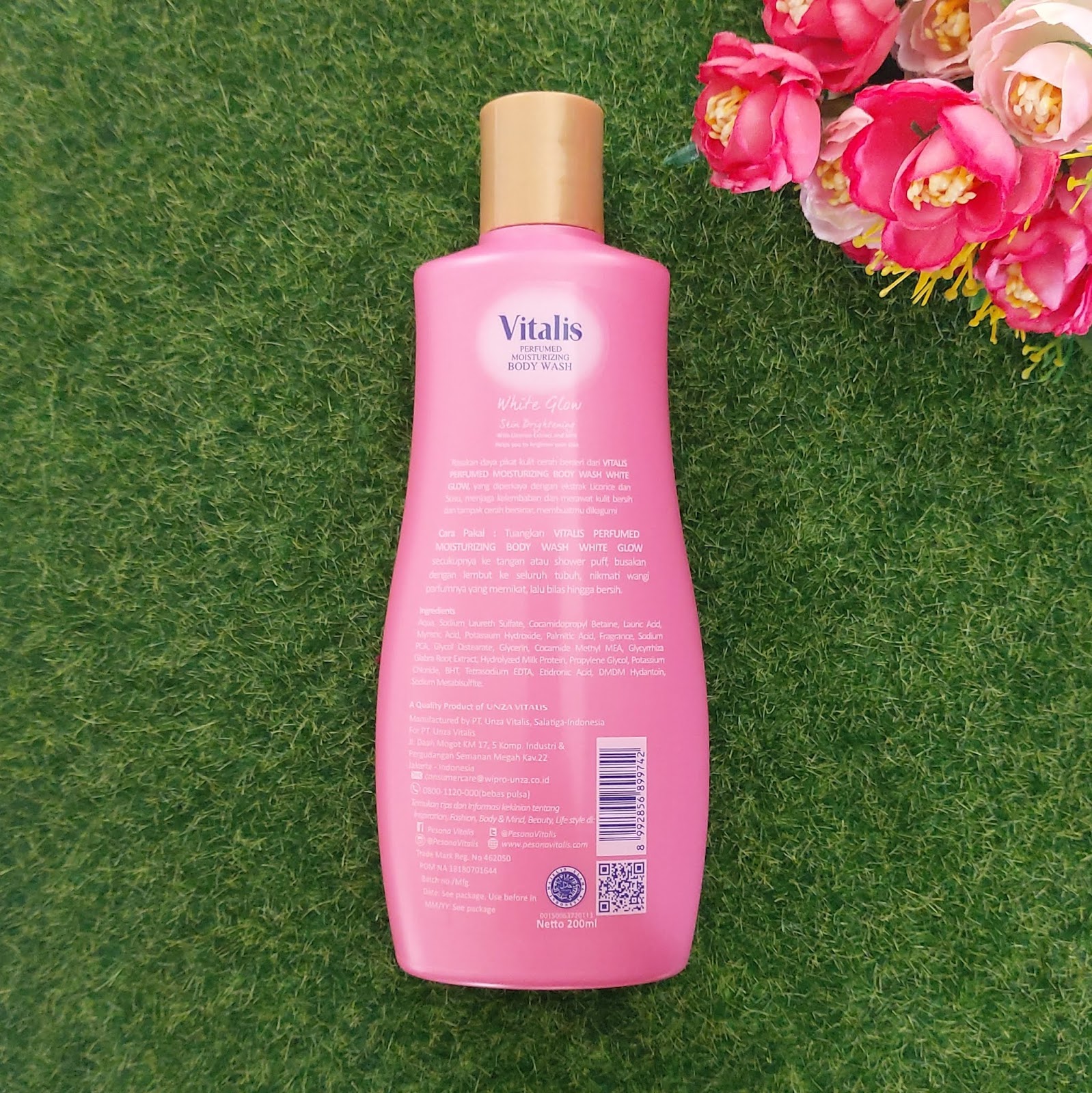 vitalis-perfumed-moisturizing-body-wash-white-glow