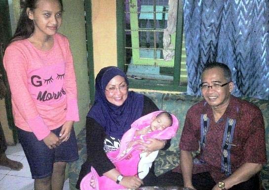 Kepulangan Bayi Kembar Siam Gisya Disambut Bupati Ciamis