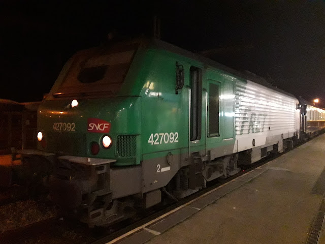 Thumbnail of Orient Express +BB 27000 à Hazebrouck (du quai 1 ) par Yannick .