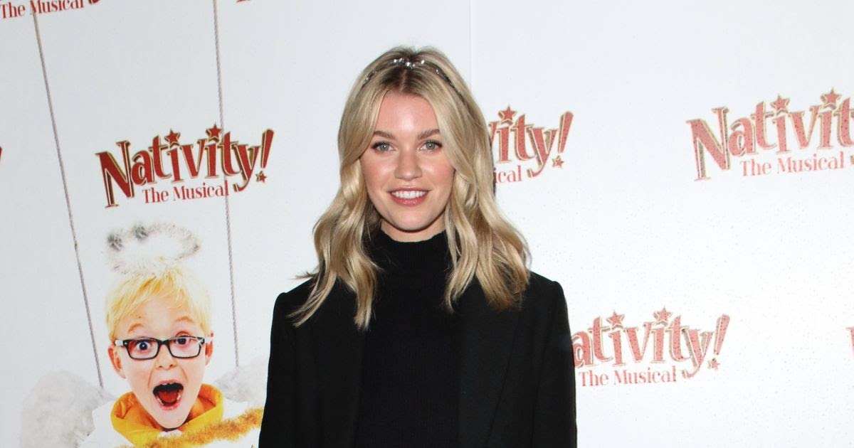 Hannah Cooper Clicks at Nativity! The Musical Press Night Performance