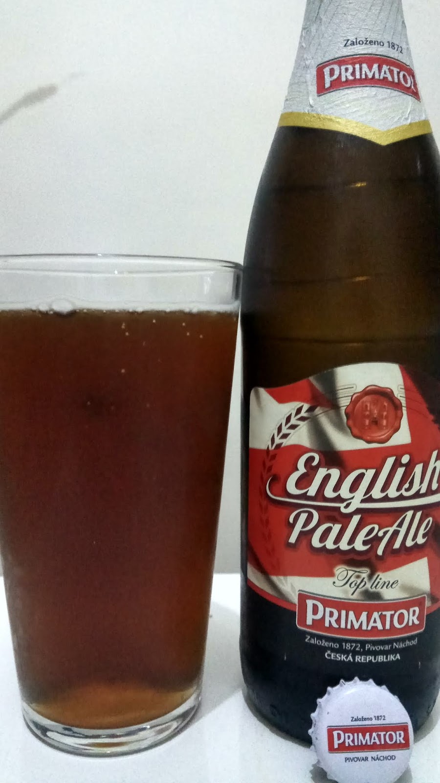 Uma cerveja simples e intensa, mas que não deixa o excesso de amargor