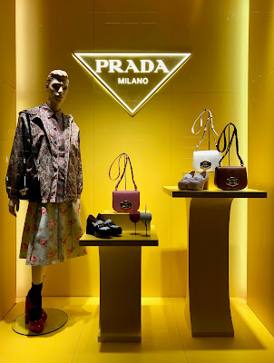 RetailStoreWindows: Prada, London