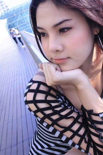 Yahk Roo Tae Mai Yahk Taam Lyrics Hotdoor: 泰國利菁/泰國鵝姐 Bell Nuntrita Khampriranon