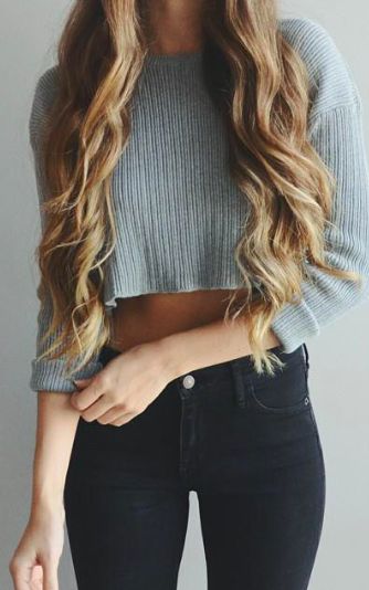 grey crop sweater outfit