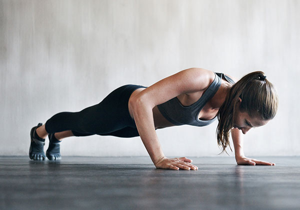Revealing 5 home gym exercises for women to help reduce body fat effectively Female gym exercises - push-ups