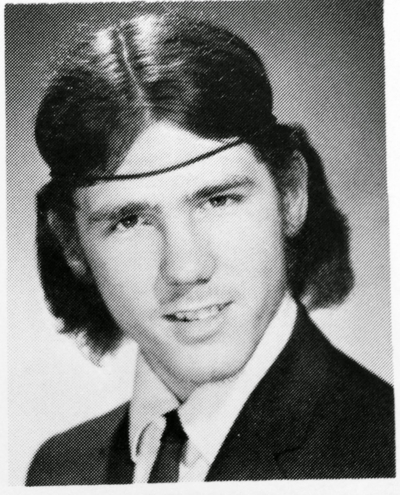 MY FAVORITE 26 SEATTLE HIGH SCHOOL YEARBOOK HAIRSTYLES FROM 1971 ...