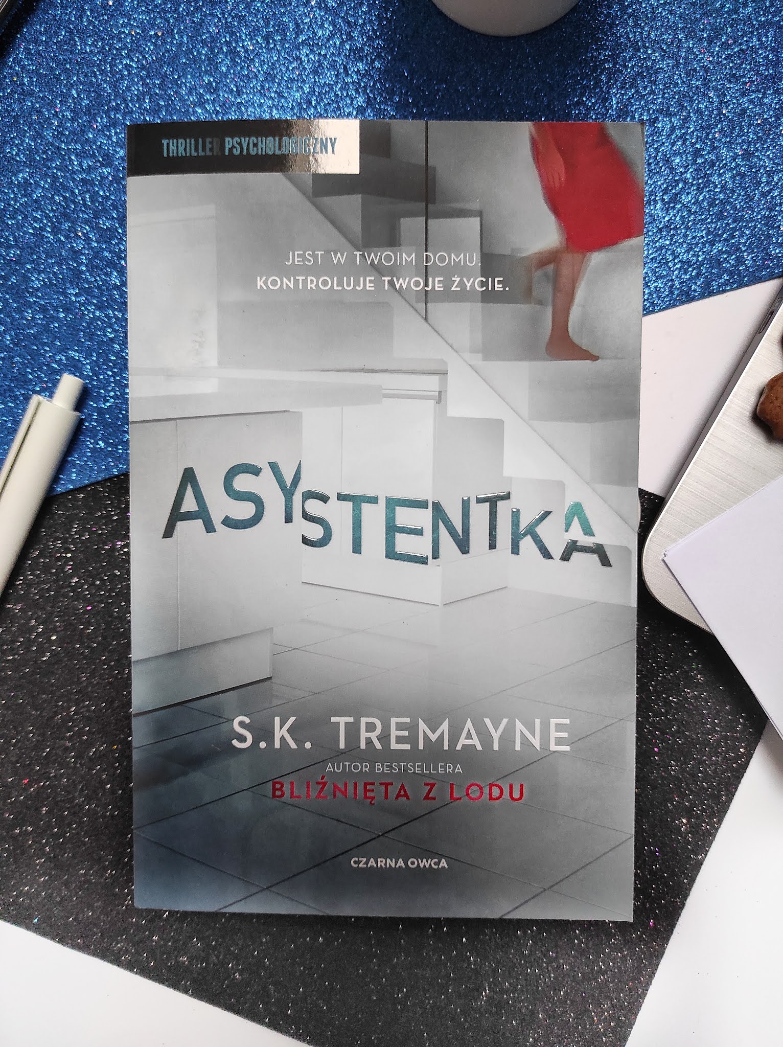 "Asystentka" S.K. Tremayne