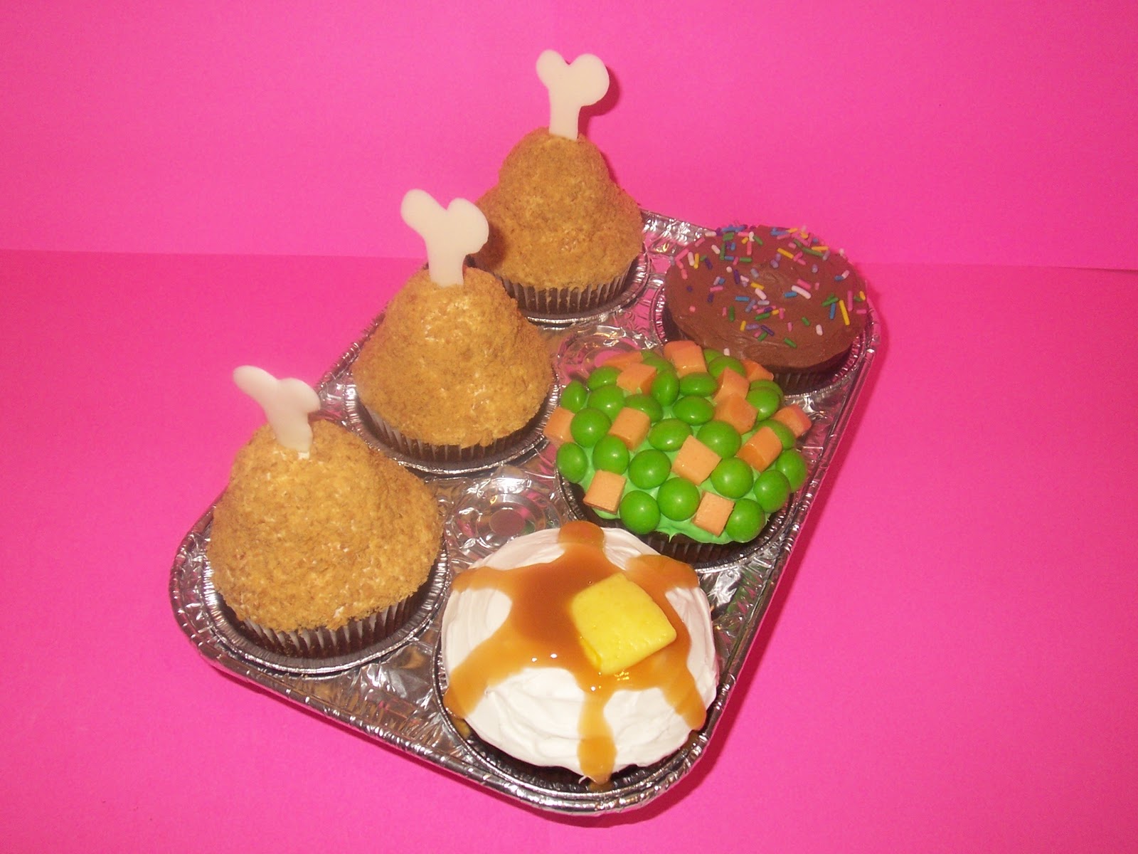 UNIQUELY CUPCAKED TV Dinner