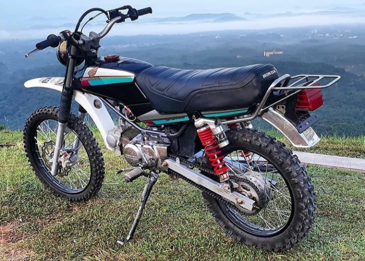 Honda win 100 Custom