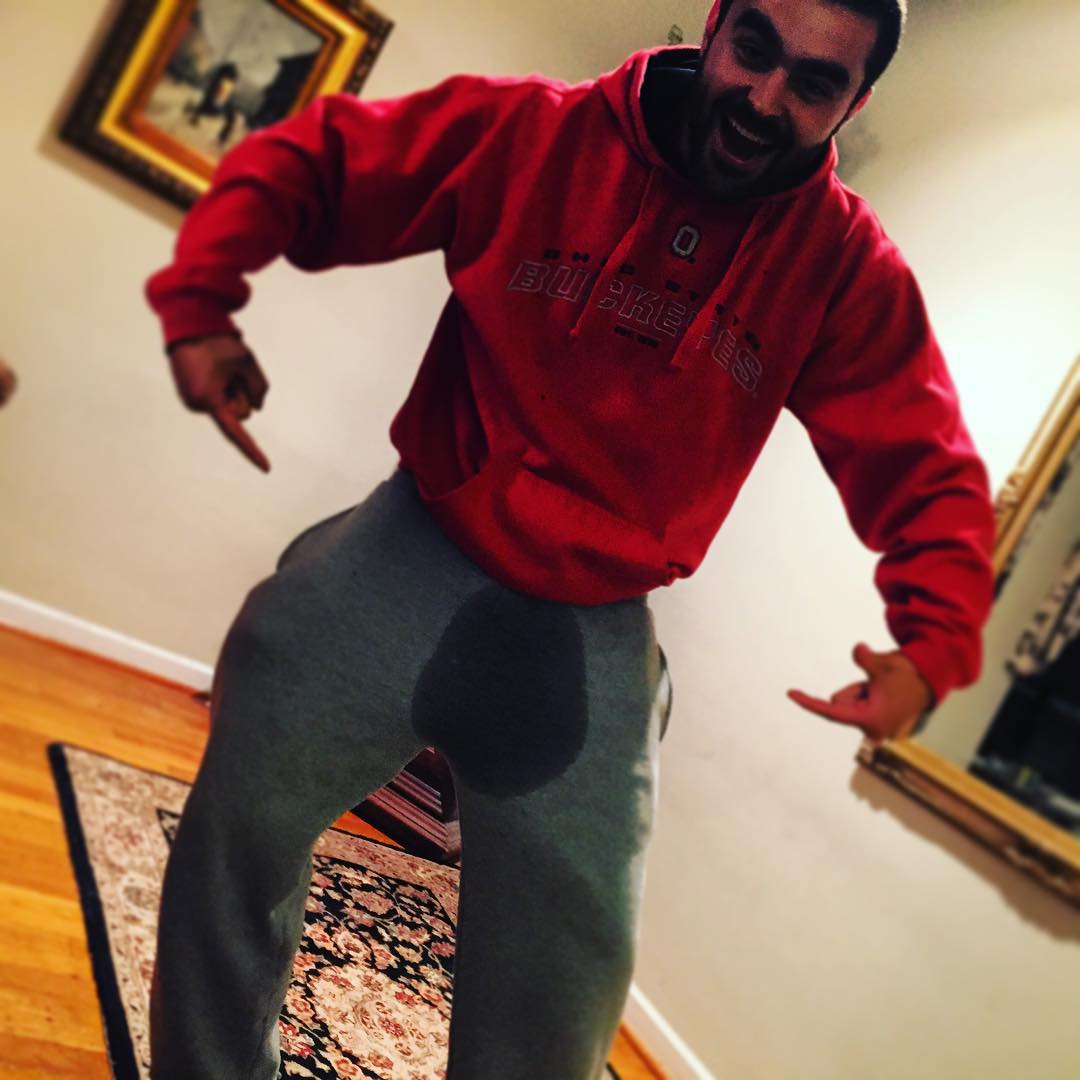 Male desperation, peeing, and wetting