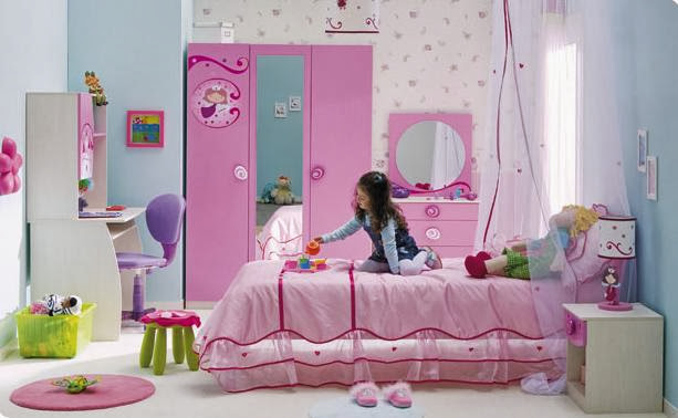 Kamar Tidur Anak Warna Pink Minimalis