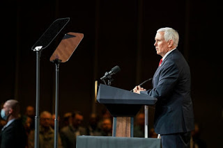 Pence disse ter contado a Trump que ele não tem poder para mudar o resultado da eleição Pence disse ter contado a Trump que ele não tem poder para mudar o resultado da eleição