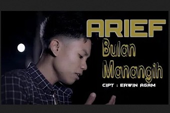 Lagu Tentang Bulan Lirik / Lirik Lagu Bulan Maulid - Berikut merupakan