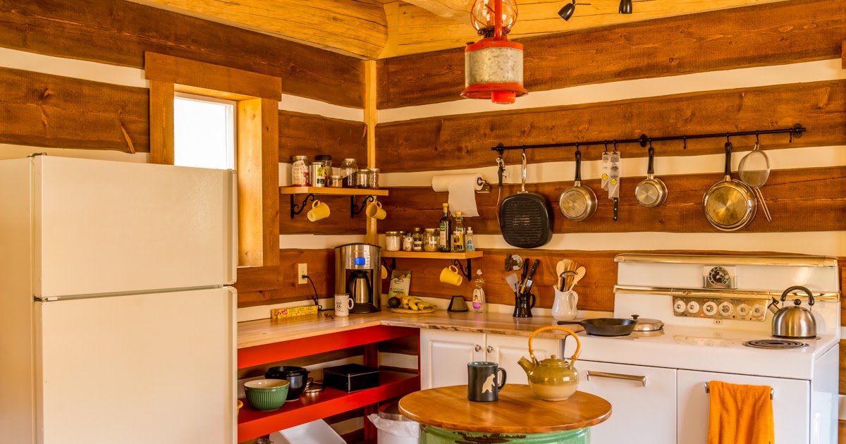 Small Log Cabin for Sale at Horsefly Lake BC, British Columbia, Canada