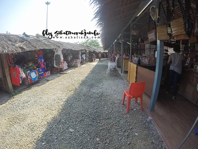 khlong hae floating market hatyai
