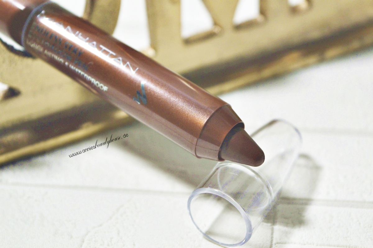 Manhattan Endless Stay Eyeshadow Pen - N° 40 Bronze Beat Product Close Up