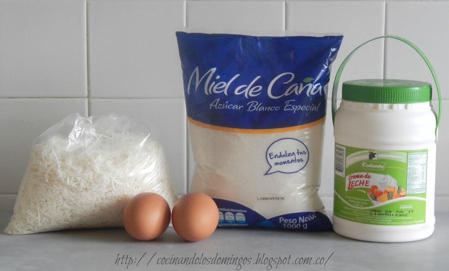 Cuadrados de coco y dulce de leche