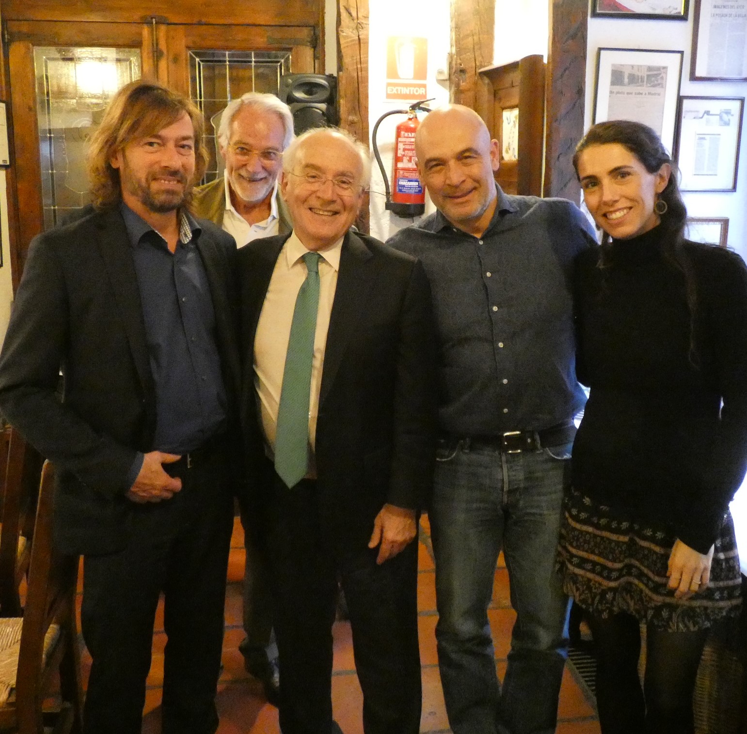 JAULA DE GATOS CARLOS BELMONTE MARTINEZ EN LA JAULA DE GATOS