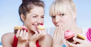 الأطعمة الغنية بالسكر