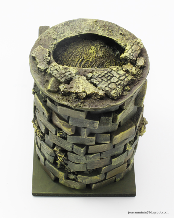 JonVanMinis Dice Tower Made With Pringle's Can