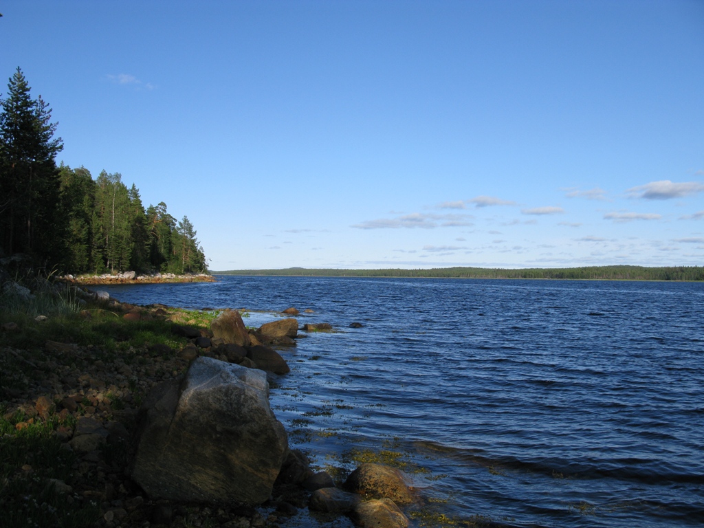 Погода в лоухах. Лоухи, Чупа озеро. Лоухи Карелия. Посёлок Лоухи Республика Карелия. Чупа посёлок Карелия.