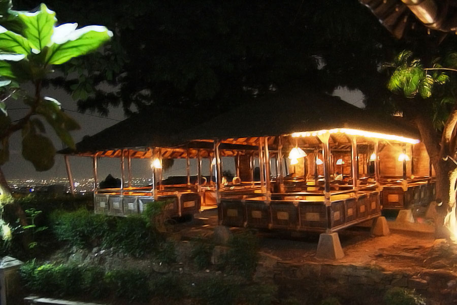 Dago Tea House Cafetaria Boga Kuring Garasi Kuliner