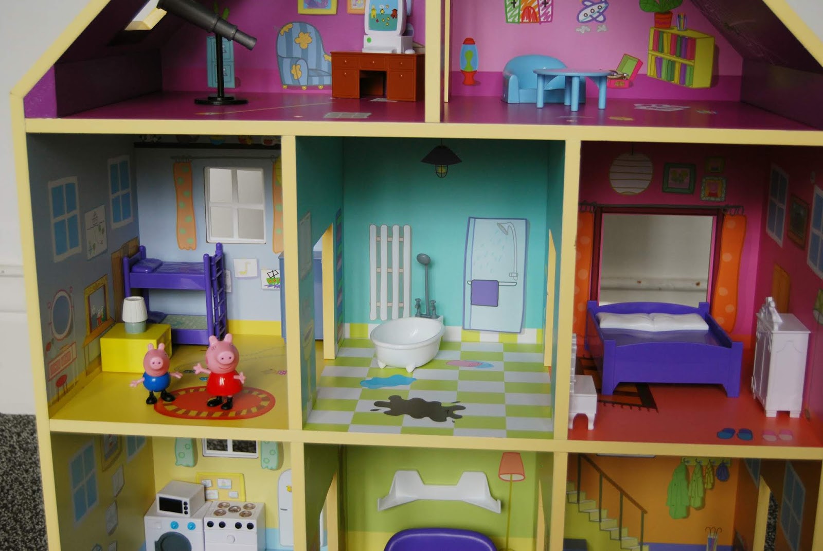 Chic Geek Diary Peppa Pig Peppa’s Wooden Playhouse Review