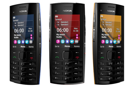 Nokia X2-02 handphone dengan dua kartu