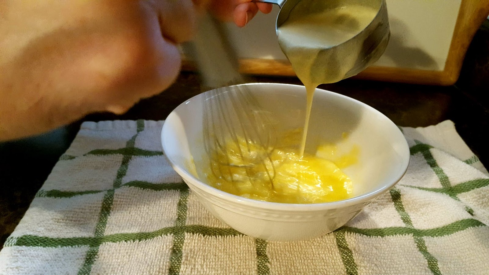 RAINY DAY CHEESE MAKING Homemade Cheez Whiz (Recipe and Instructions)