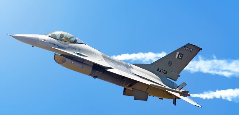 Comparison between F-16 & JF-17 Thunder
