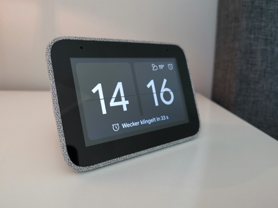 Google Home Morgenroutine auf dem Lenovo Smart Clock Wecker