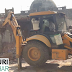 अतिक्रमण हटाने गए अमले पर पत्थरों से हमला, JCB के कांच फोडे, तीन गिरफ्तार | Pichhore, Shivpuri News