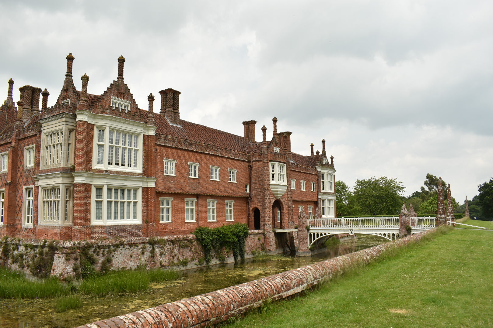 Helminghall Hall 2021 Garden Museum Literary Festival