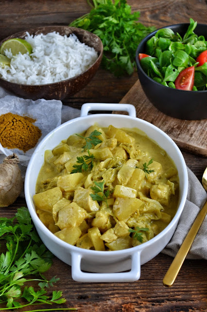 Curry z kurczakiem i ananasem