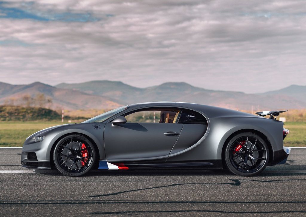 2021 Bugatti Chiron Sport Les Legendes du Ciel