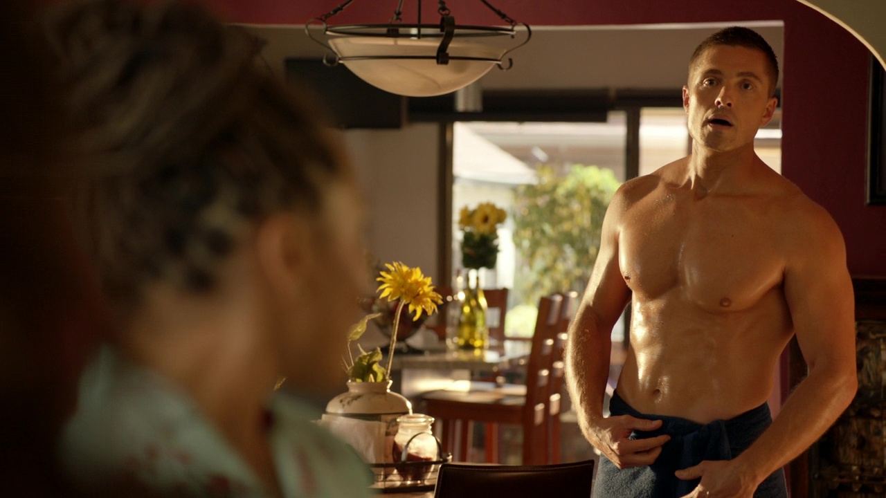 Eric Winter shirtless in The Rookie 2-03 "The Bet" .