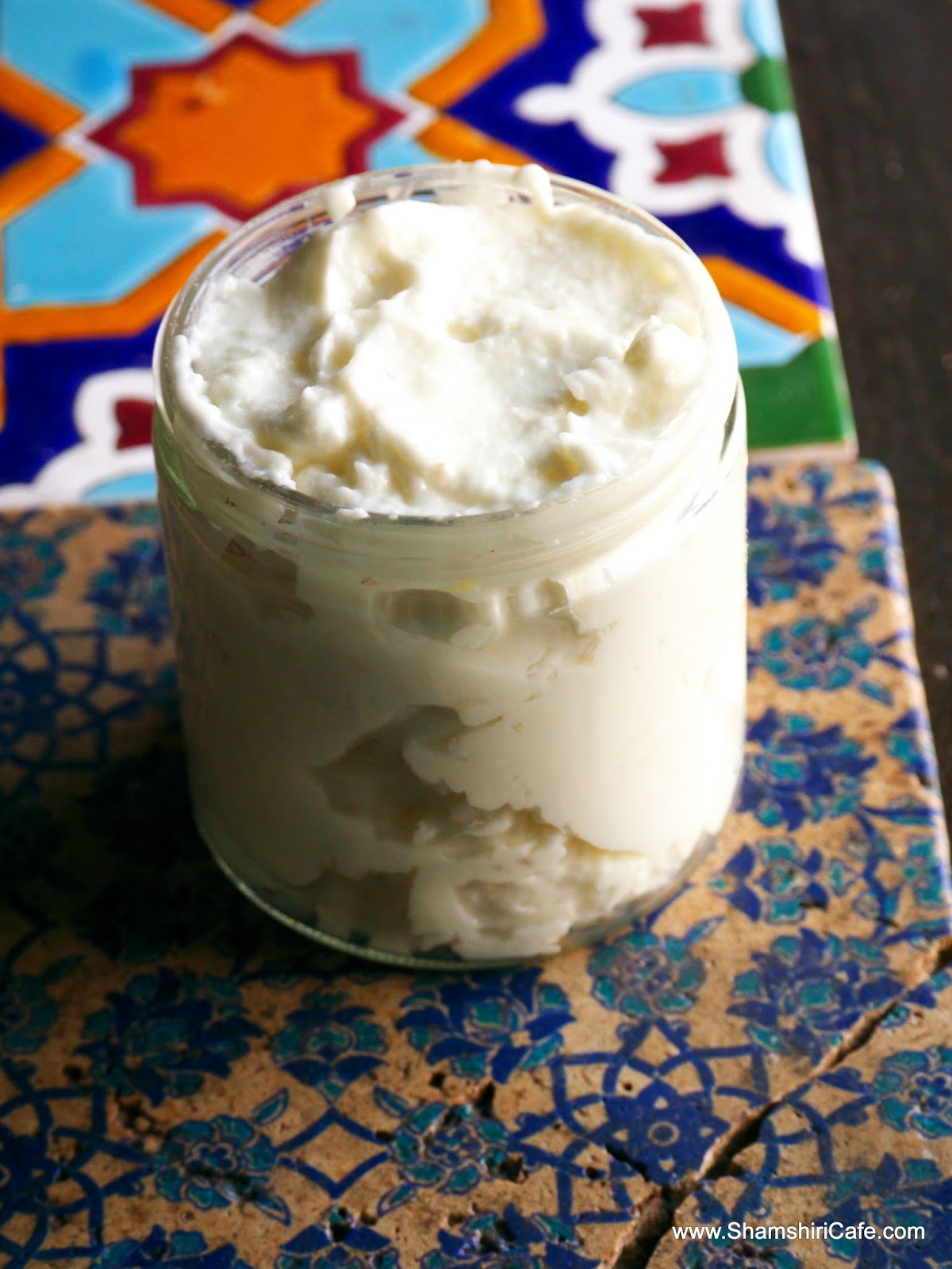 Toum, Lebanese garlic sauce