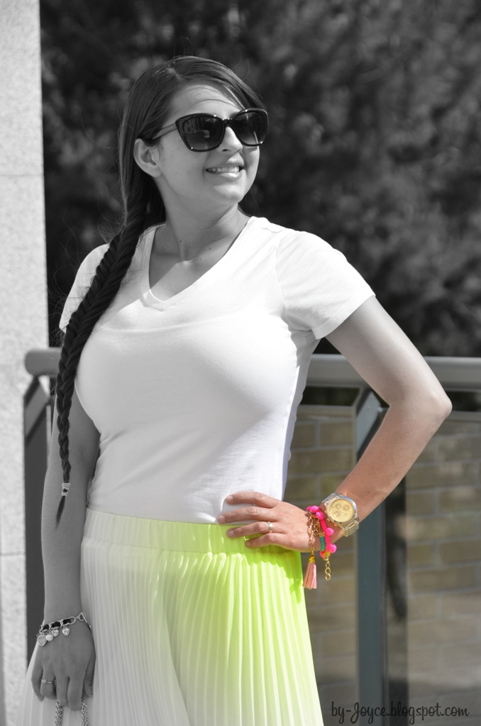 **By Joyce**: {Outfit} : Neon + Neon = Explosion of color!!!!!