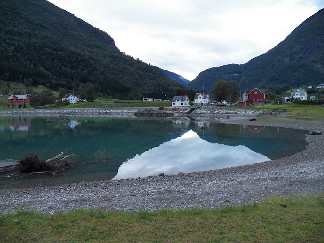 Fiordos Noruegos - Oslo (14 días por nuestra cuenta) Agosto 2013 - Blogs de Noruega - Día 7 (Carretera de las Nieves - Borgund - Glaciar Nigards) (10)