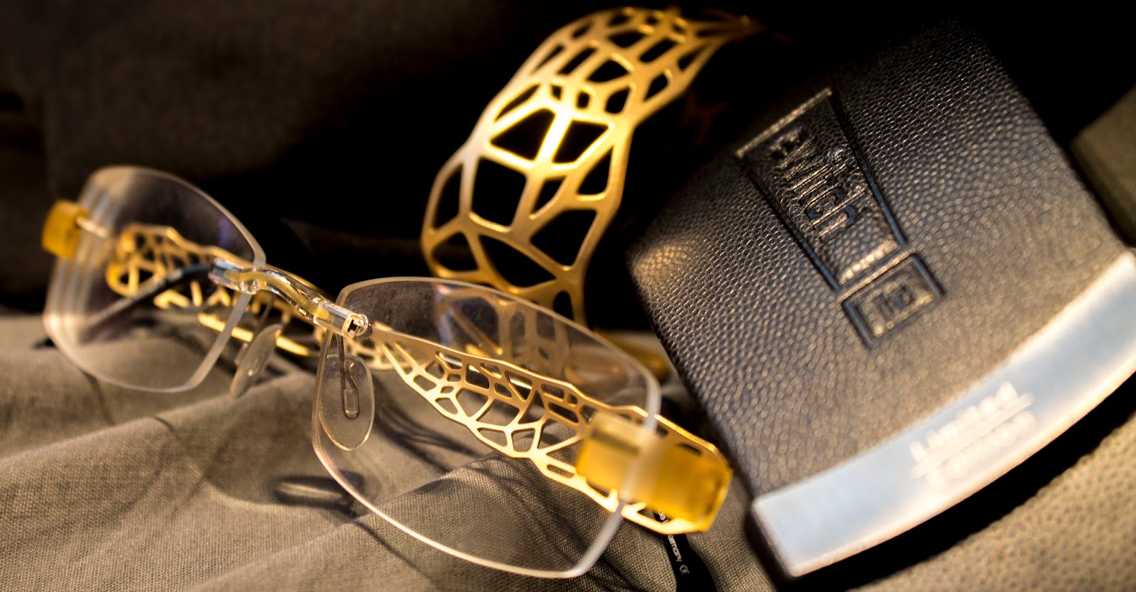 A Bookshelf Full Of Sunshine Modische Seiten Switch It